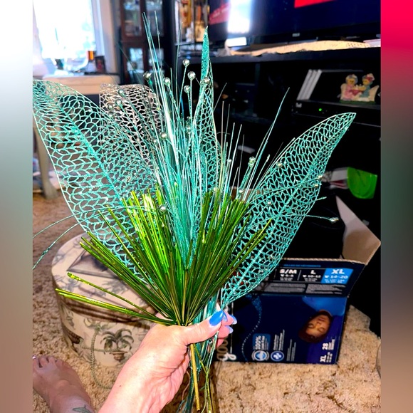 Christmas decor - Picture 1 of 3